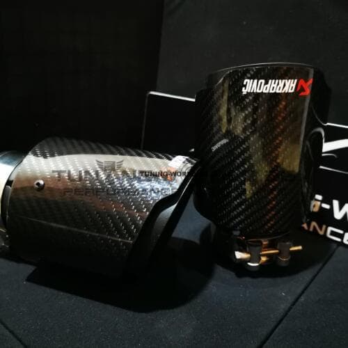 114mm Универсален еденичен накрайник тип Akrapovic Black Carbon