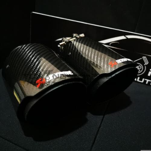 114mm Универсален еденичен накрайник тип Akrapovic Black Carbon